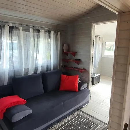 Holiday home Wolnostojacy Dom Na Duzym Prywatnym Terenie Lubin (West Pomeranian)